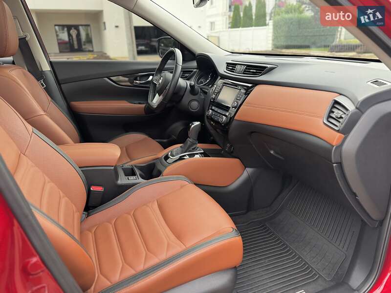 Внедорожник / Кроссовер Nissan Rogue 2017 в Одессе