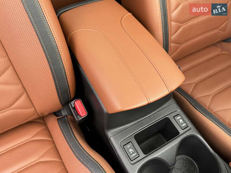 Внедорожник / Кроссовер Nissan Rogue 2017 в Одессе