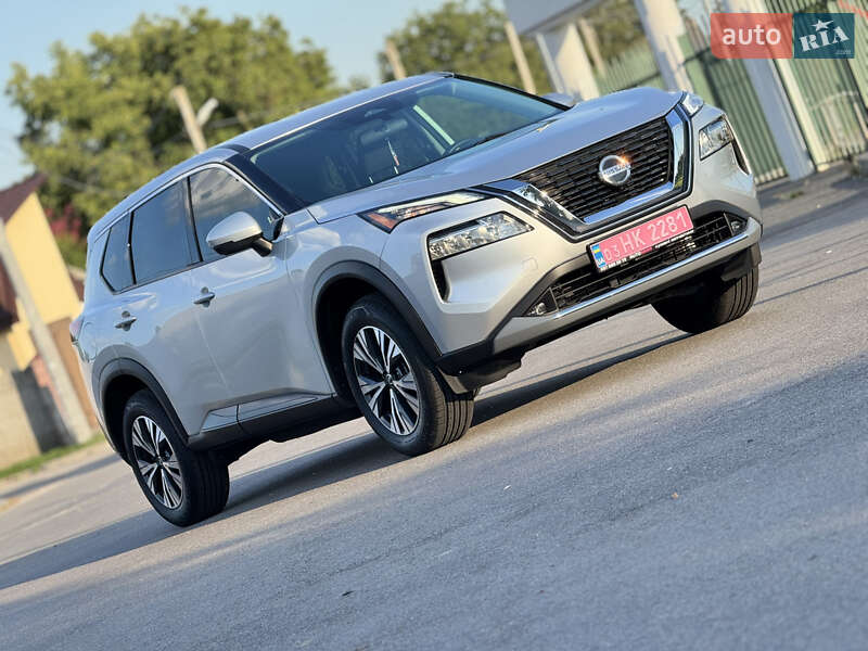 Позашляховик / Кросовер Nissan Rogue 2021 в Києві