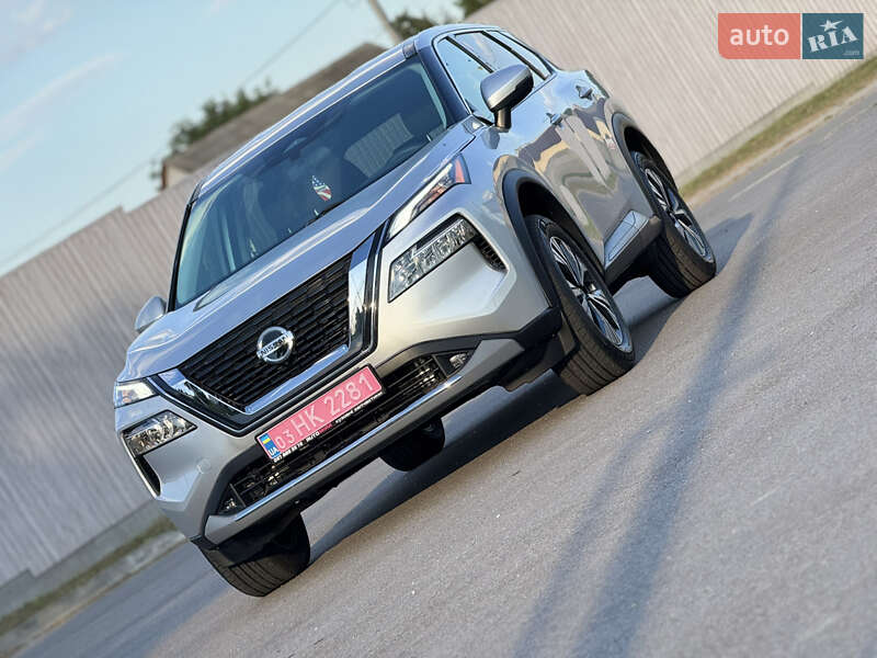 Позашляховик / Кросовер Nissan Rogue 2021 в Києві