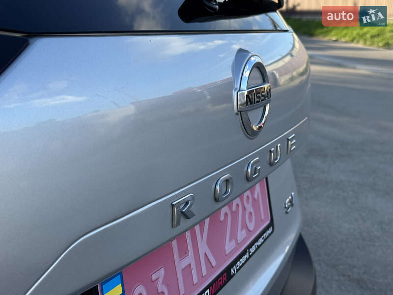 Позашляховик / Кросовер Nissan Rogue 2021 в Києві