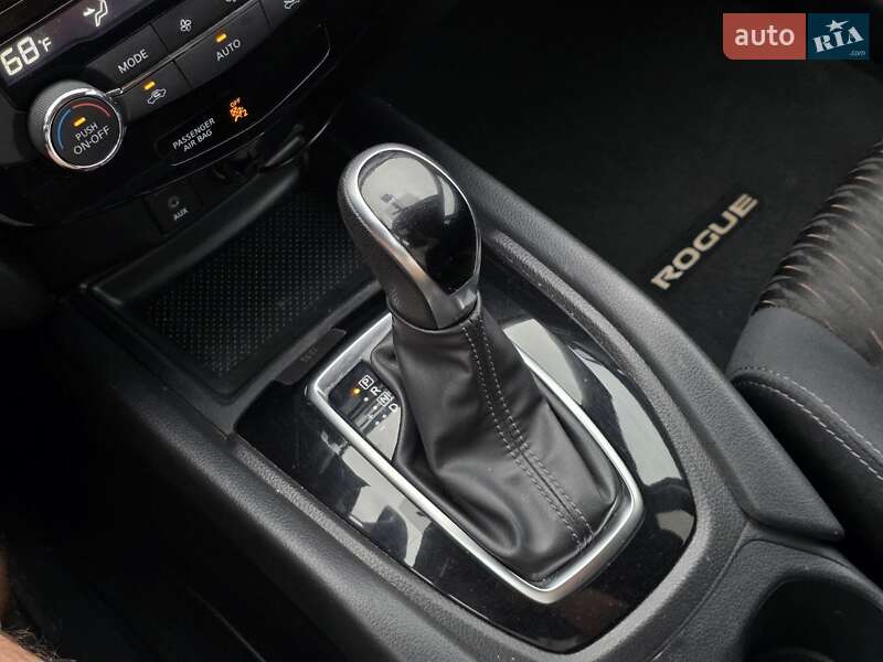 Позашляховик / Кросовер Nissan Rogue 2016 в Тернополі фото 8 Позашляховик / Кросовер Nissan Rogue 2016 в Тернополі
