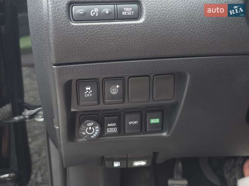 Позашляховик / Кросовер Nissan Rogue 2016 в Тернополі фото 10 Позашляховик / Кросовер Nissan Rogue 2016 в Тернополі