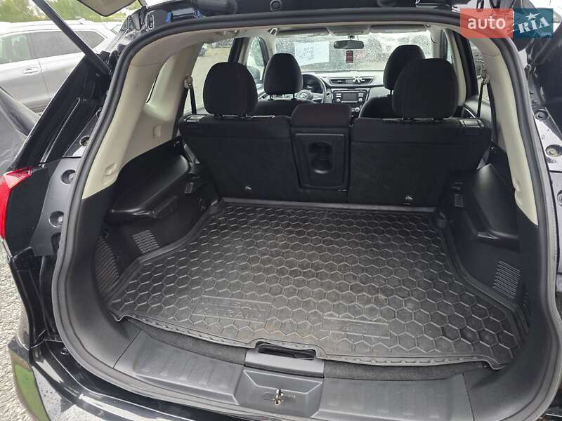 Позашляховик / Кросовер Nissan Rogue 2016 в Тернополі фото 18 Позашляховик / Кросовер Nissan Rogue 2016 в Тернополі
