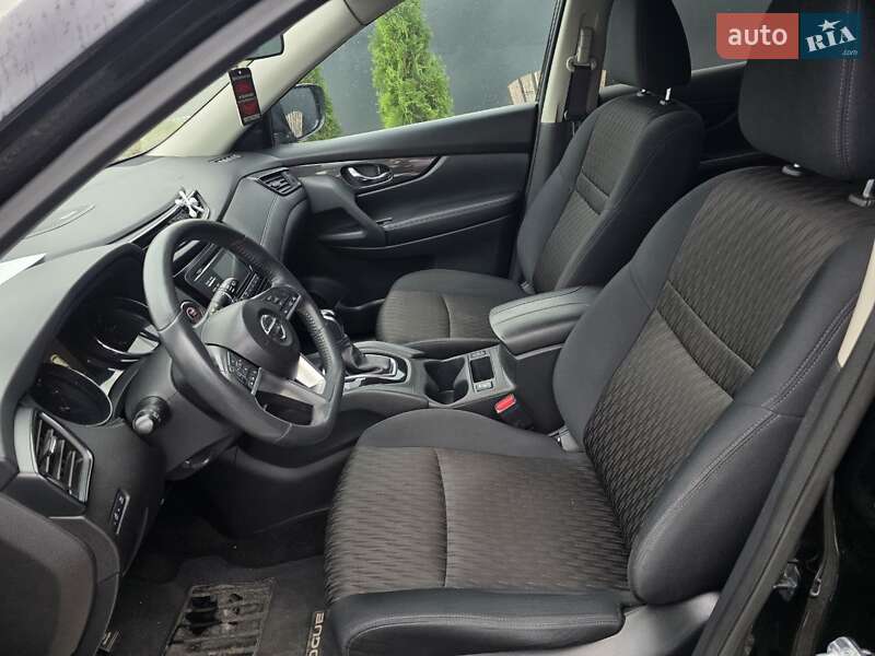 Позашляховик / Кросовер Nissan Rogue 2016 в Тернополі фото 23 Позашляховик / Кросовер Nissan Rogue 2016 в Тернополі