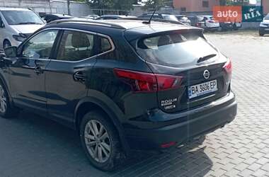 Внедорожник / Кроссовер Nissan Rogue 2018 в Кропивницком
