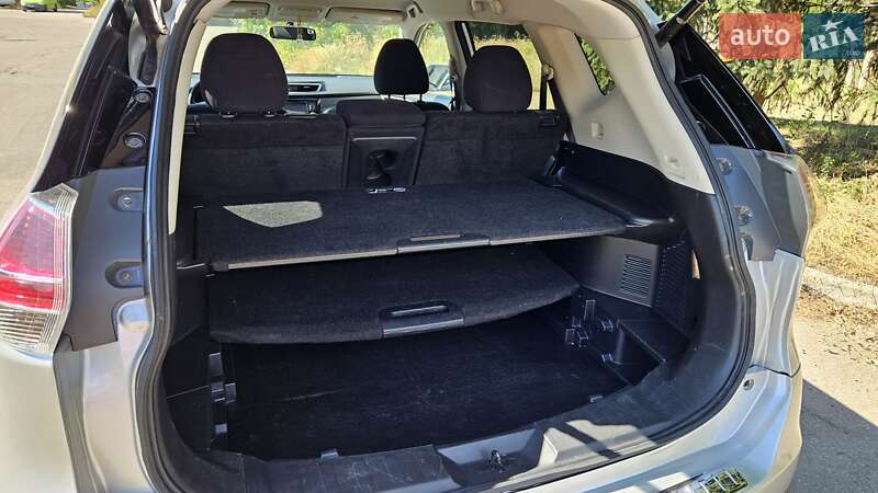 Позашляховик / Кросовер Nissan Rogue 2016 в Кропивницькому