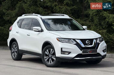 Позашляховик / Кросовер Nissan Rogue 2016 в Тернополі