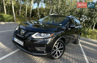 Позашляховик / Кросовер Nissan Rogue 2017 в Києві