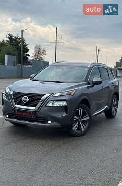 Внедорожник / Кроссовер Nissan Rogue 2021 в Белогородке