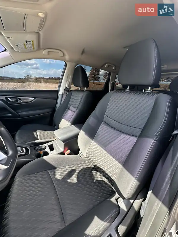 Nissan Rogue 2018 VIN KNMAT2MT5JP555269 фото оголошення 8 з 61