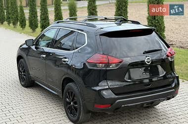 Внедорожник / Кроссовер Nissan Rogue 2018 в Ровно
