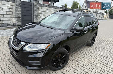 Позашляховик / Кросовер Nissan Rogue 2018 в Рівному