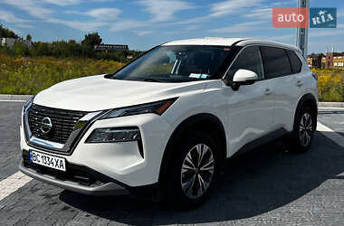 Позашляховик / Кросовер Nissan Rogue 2020 в Львові