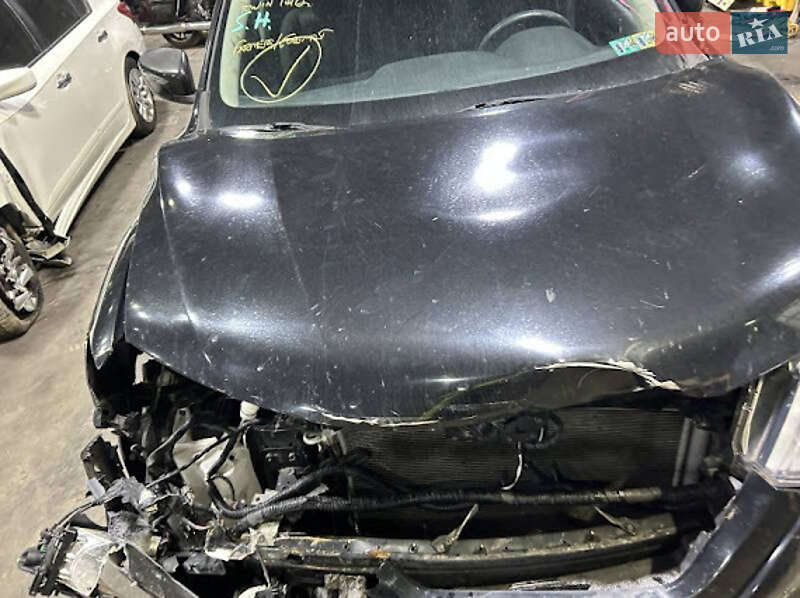 Позашляховик / Кросовер Nissan Rogue 2016 в Полтаві