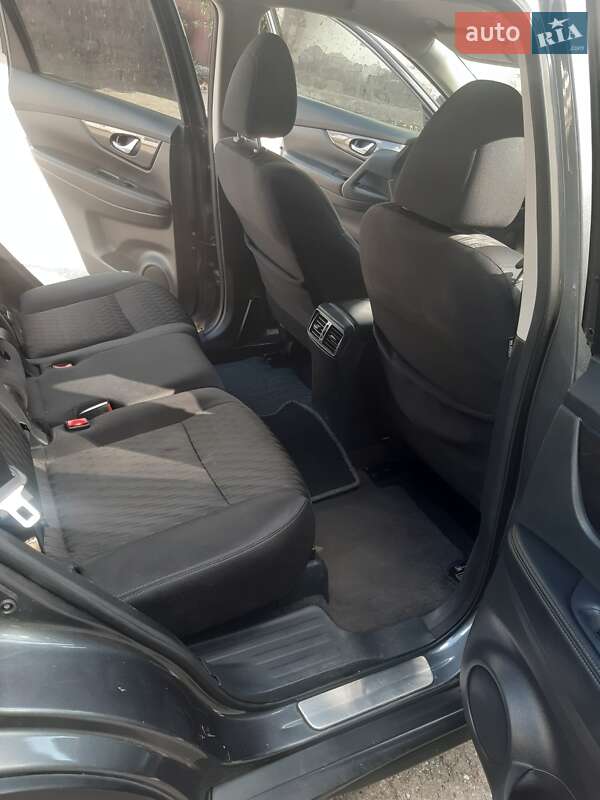 Внедорожник / Кроссовер Nissan Rogue 2018 в Тернополе