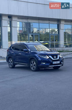 Внедорожник / Кроссовер Nissan Rogue 2017 в Днепре