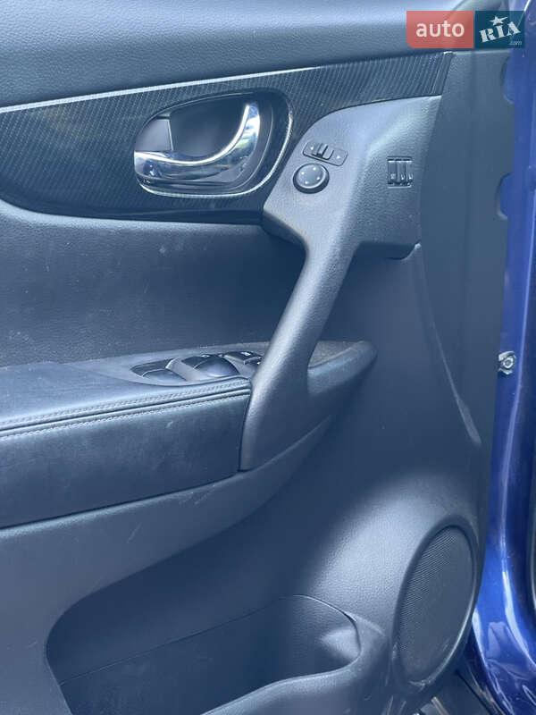 Позашляховик / Кросовер Nissan Rogue 2017 в Дніпрі фото 13 Позашляховик / Кросовер Nissan Rogue 2017 в Дніпрі