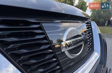 Внедорожник / Кроссовер Nissan Rogue 2016 в 