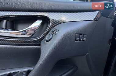 Внедорожник / Кроссовер Nissan Rogue 2016 в 