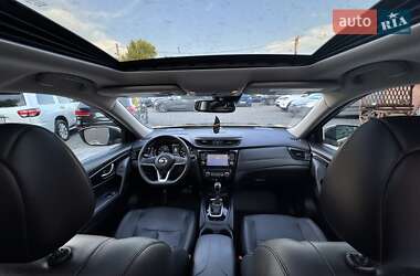 Внедорожник / Кроссовер Nissan Rogue 2016 в 