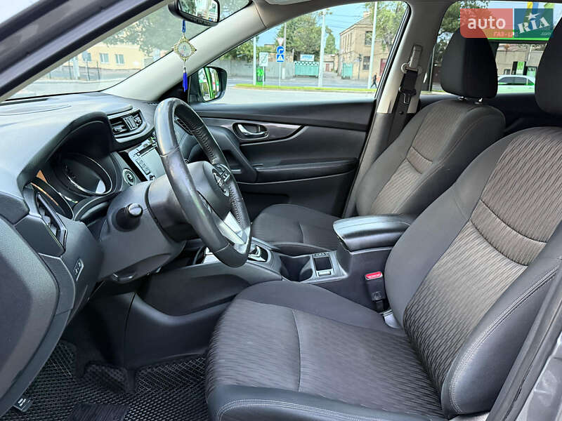 Внедорожник / Кроссовер Nissan Rogue 2017 в Одессе