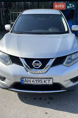 Внедорожник / Кроссовер Nissan Rogue 2016 в Чернигове