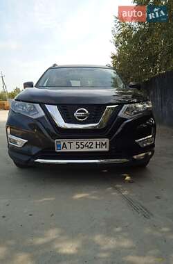Внедорожник / Кроссовер Nissan Rogue 2016 в Рожнятове