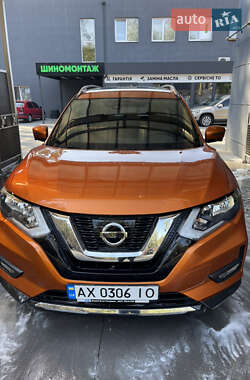 Позашляховик / Кросовер Nissan Rogue 2017 в Харкові