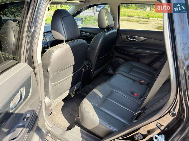 Внедорожник / Кроссовер Nissan Rogue 2014 в Харькове