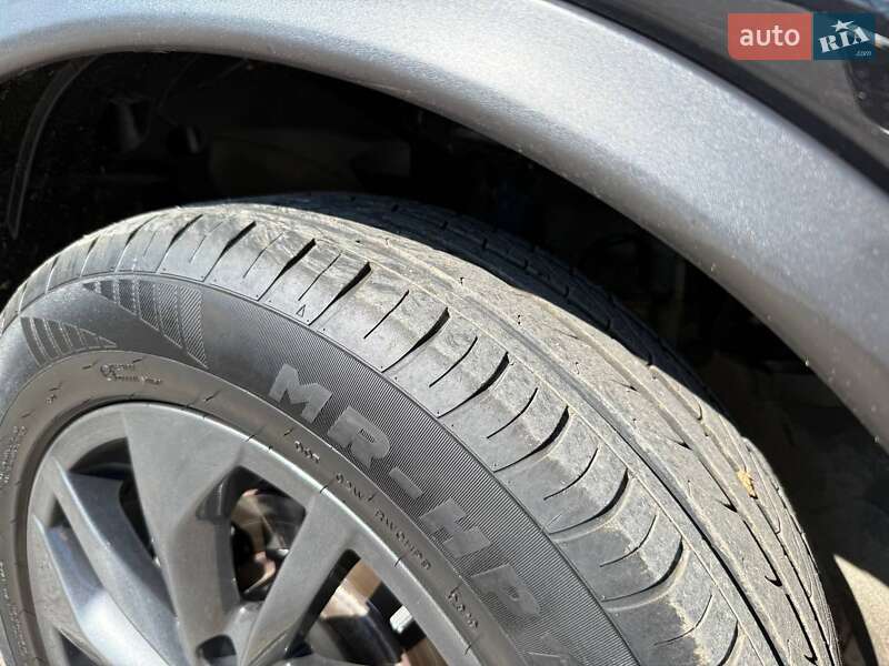 Внедорожник / Кроссовер Nissan Rogue 2014 в Харькове