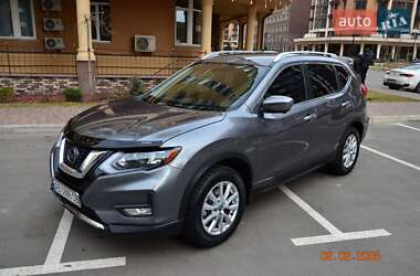 Внедорожник / Кроссовер Nissan Rogue 2018 в Софиевской Борщаговке