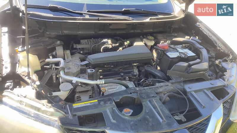 Внедорожник / Кроссовер Nissan Rogue 2015 в Киеве