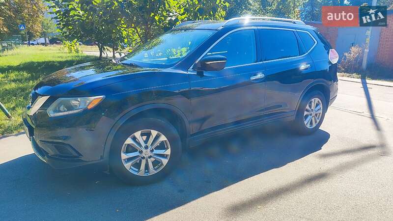 Внедорожник / Кроссовер Nissan Rogue 2015 в Киеве