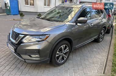 Позашляховик / Кросовер Nissan Rogue 2016 в Львові