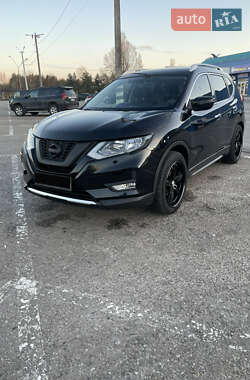 Позашляховик / Кросовер Nissan Rogue 2016 в Києві