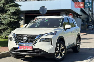 Внедорожник / Кроссовер Nissan Rogue 2023 в Киеве