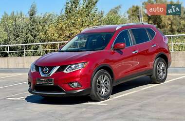 Внедорожник / Кроссовер Nissan Rogue 2016 в Киеве