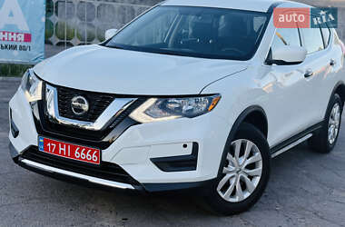 Позашляховик / Кросовер Nissan Rogue 2018 в Лубнах