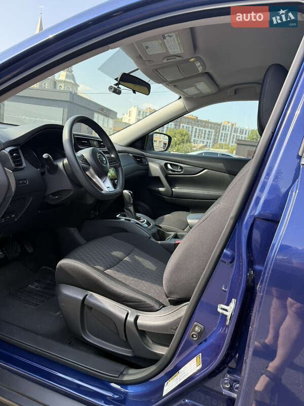 Позашляховик / Кросовер Nissan Rogue 2017 в Вінниці