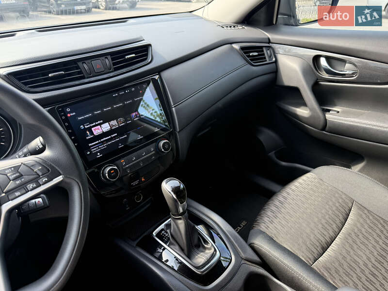 Позашляховик / Кросовер Nissan Rogue 2017 в Вінниці