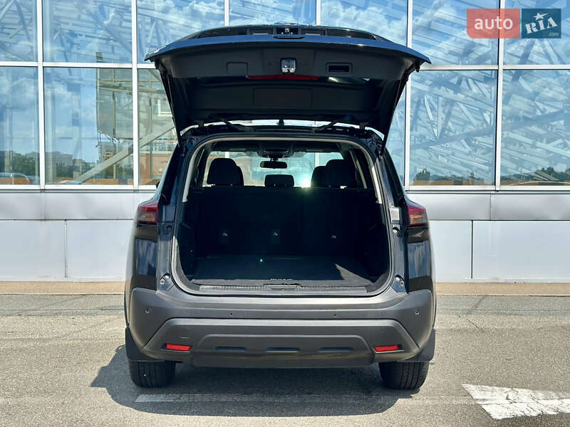 Внедорожник / Кроссовер Nissan Rogue 2021 в Киеве