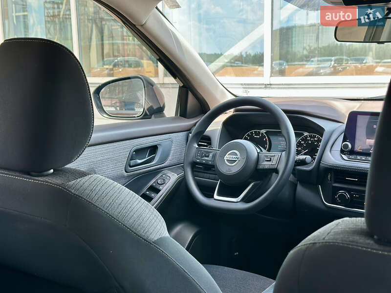 Внедорожник / Кроссовер Nissan Rogue 2021 в Киеве