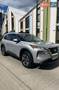 Позашляховик / Кросовер Nissan Rogue 2021 в Києві