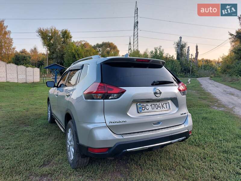 Внедорожник / Кроссовер Nissan Rogue 2018 в Харькове