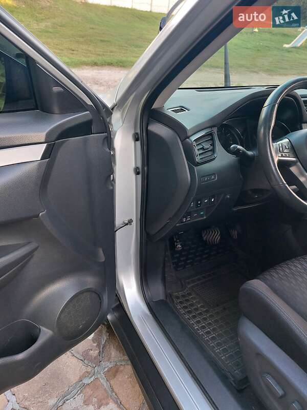 Внедорожник / Кроссовер Nissan Rogue 2018 в Харькове