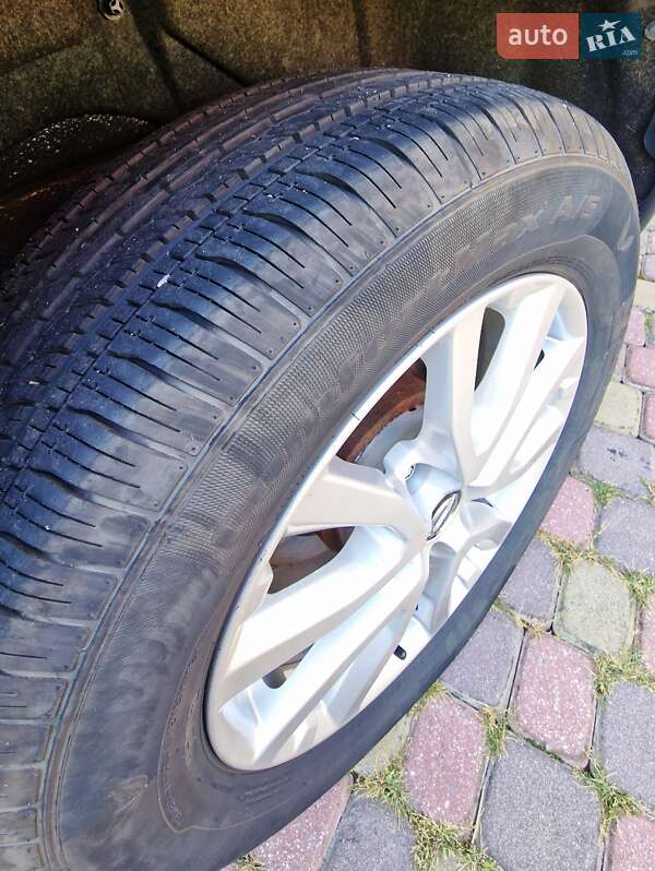 Позашляховик / Кросовер Nissan Rogue 2019 в Ужгороді