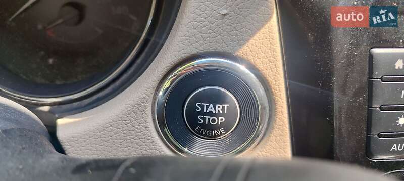 Позашляховик / Кросовер Nissan Rogue 2018 в Миколаєві