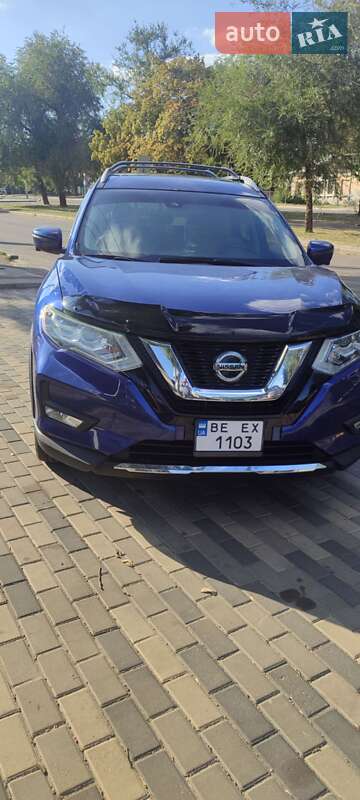 Позашляховик / Кросовер Nissan Rogue 2018 в Миколаєві