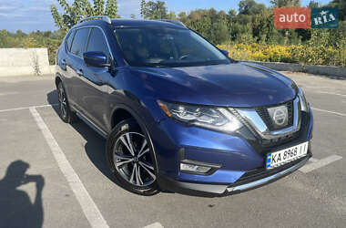 Позашляховик / Кросовер Nissan Rogue 2017 в Ірпені